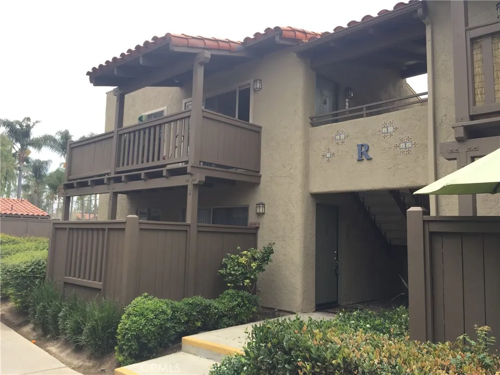 Santa Ana, CA 92701