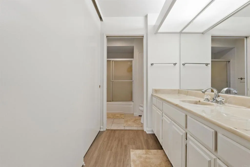 https://cdn.realtyfeed.com/cdn/127/307085584/3c54be292978366991b042309a218871.webp