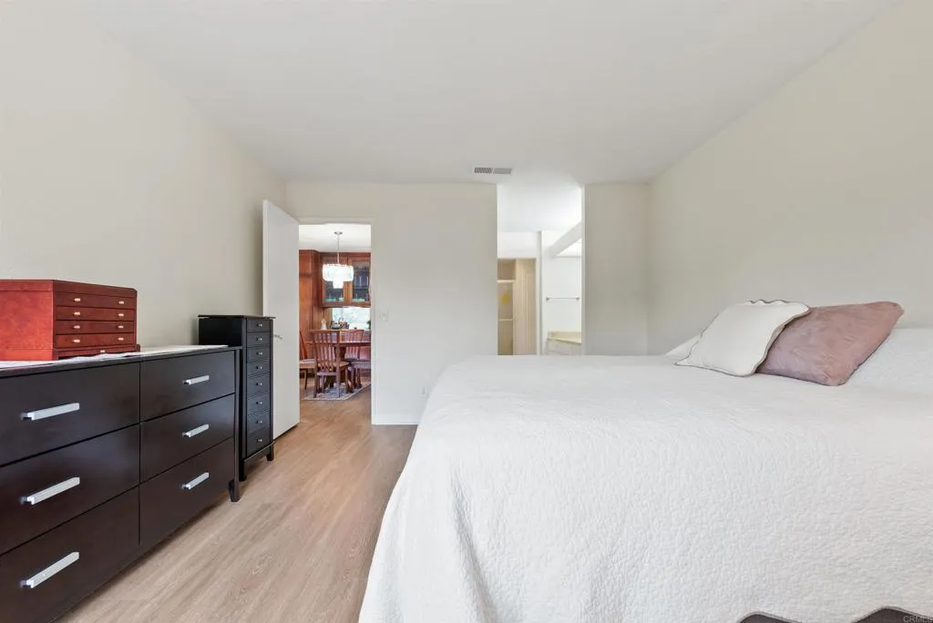 https://cdn.realtyfeed.com/cdn/127/307085584/742836a587e5f32ee60158435d6e77f2.webp