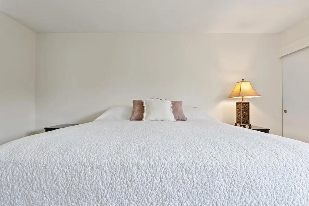 https://cdn.realtyfeed.com/cdn/127/307085584/8d9fbb1edc88c44580261209c2a3e9d2.webp