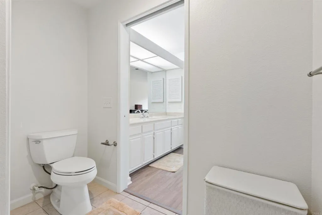 https://cdn.realtyfeed.com/cdn/127/307085584/8e5b3532c5083dc8b025cb1d14592a42.webp