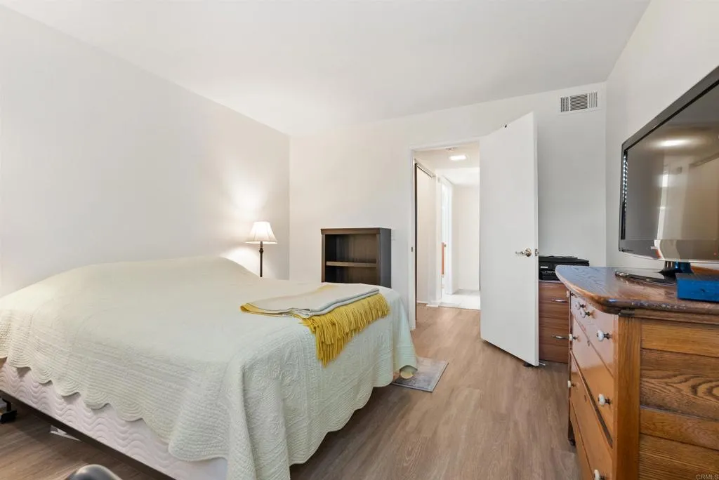 https://cdn.realtyfeed.com/cdn/127/307085584/ddf8d9c31af6055a2bd5c4be36ff5a20.webp