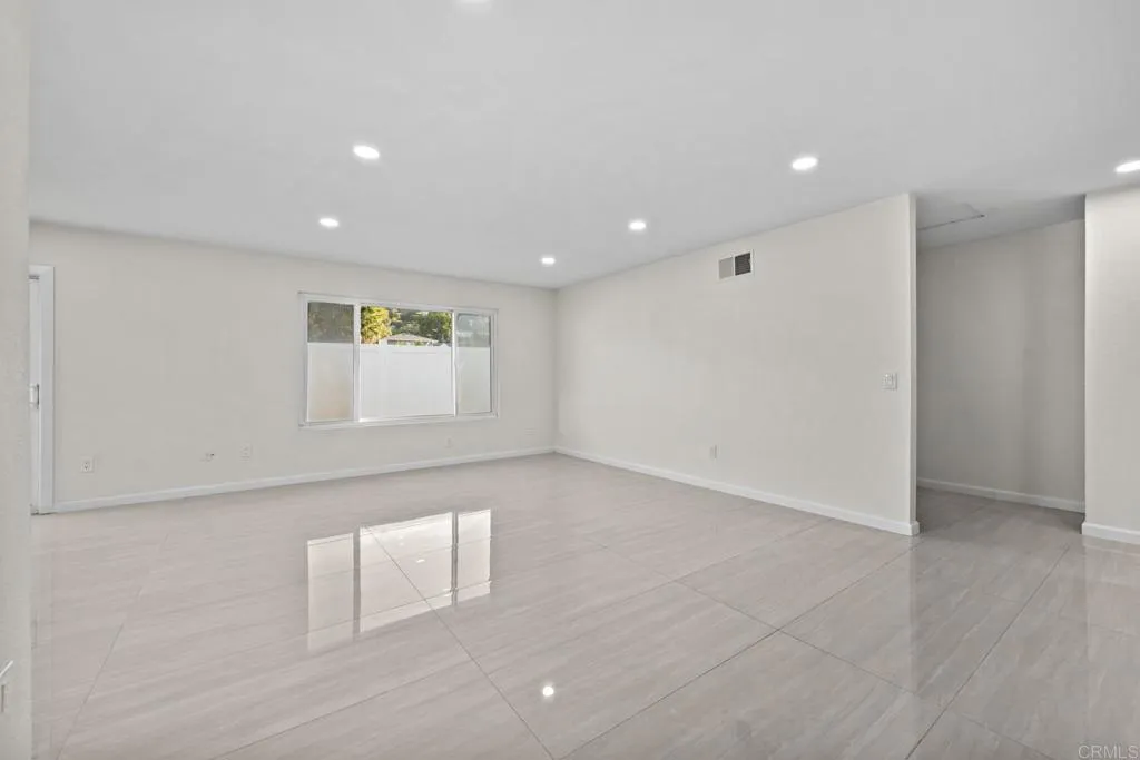 https://cdn.realtyfeed.com/cdn/127/307085614/203956bfc1e675abb9064d29bdc55e05.webp