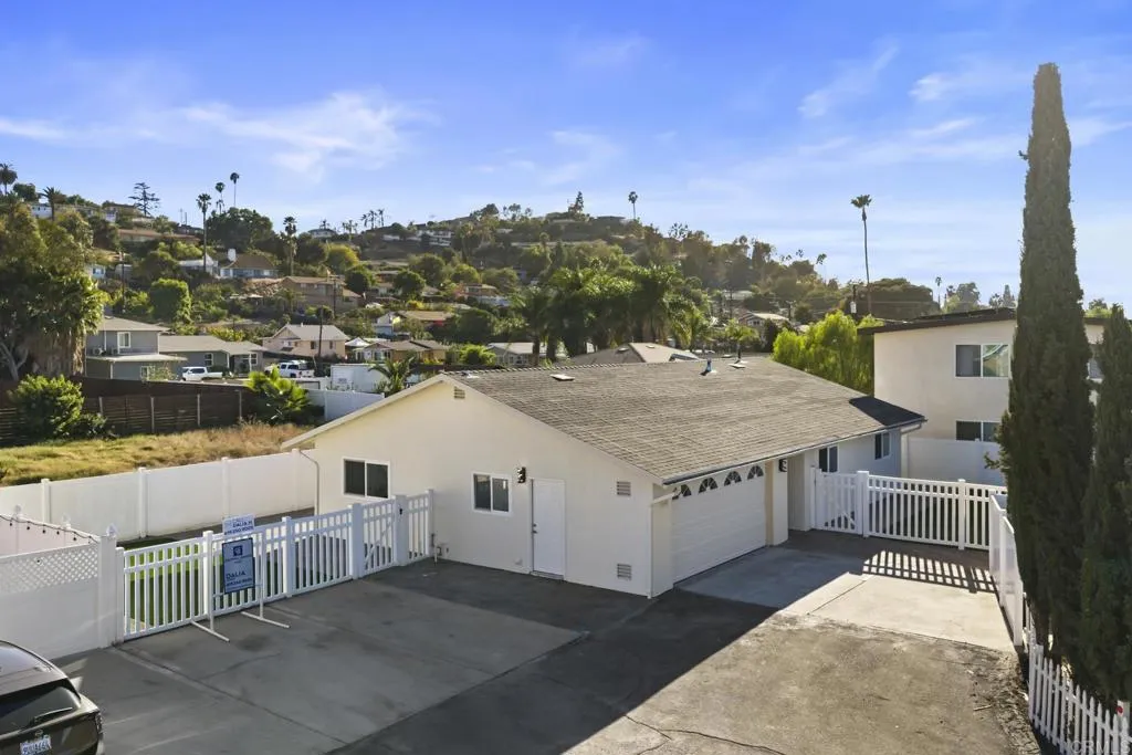 1199 E Washington Ave, El Cajon, CA 92019 - Main photo, El Cajon, CA