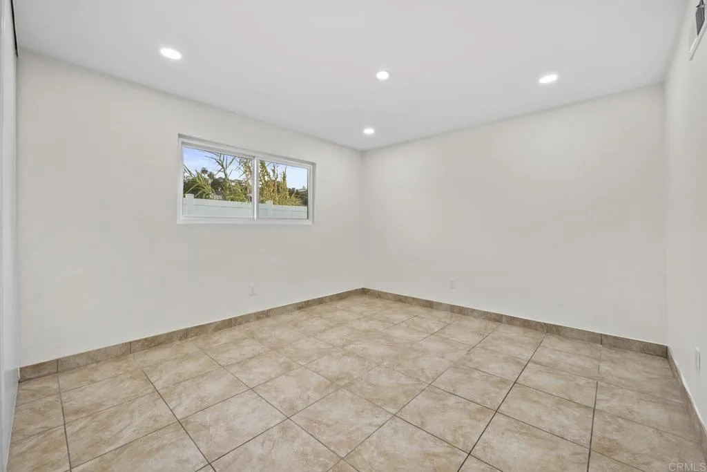 https://cdn.realtyfeed.com/cdn/127/307085614/791477ae77ec57d505018d2b6735ba8d.webp