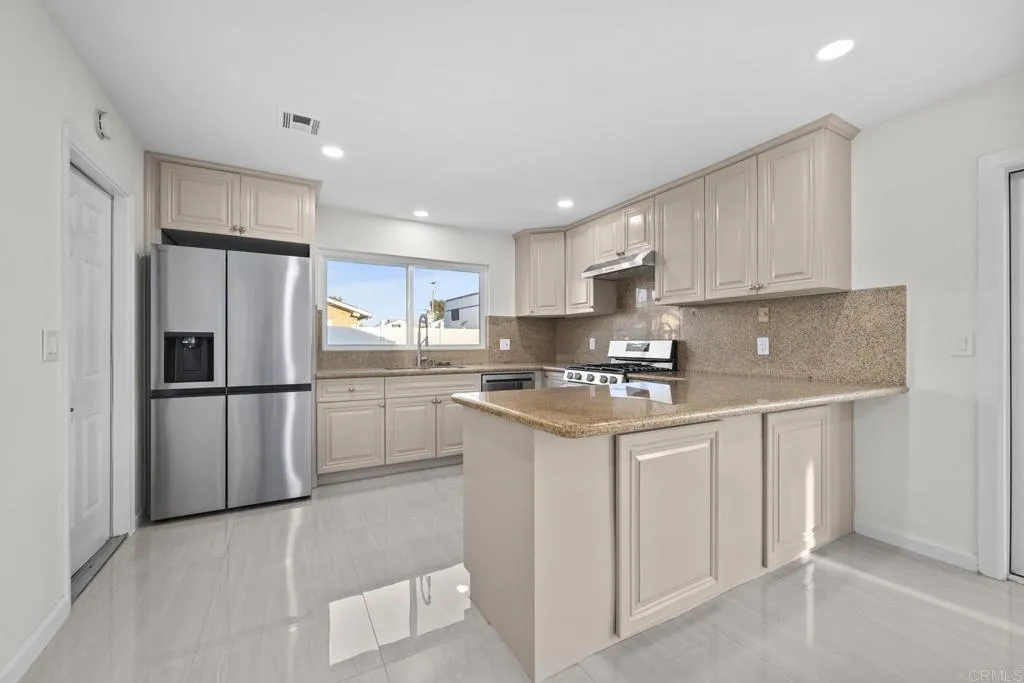 https://cdn.realtyfeed.com/cdn/127/307085614/dc0b25ada6df79f64085f752735767d4.webp