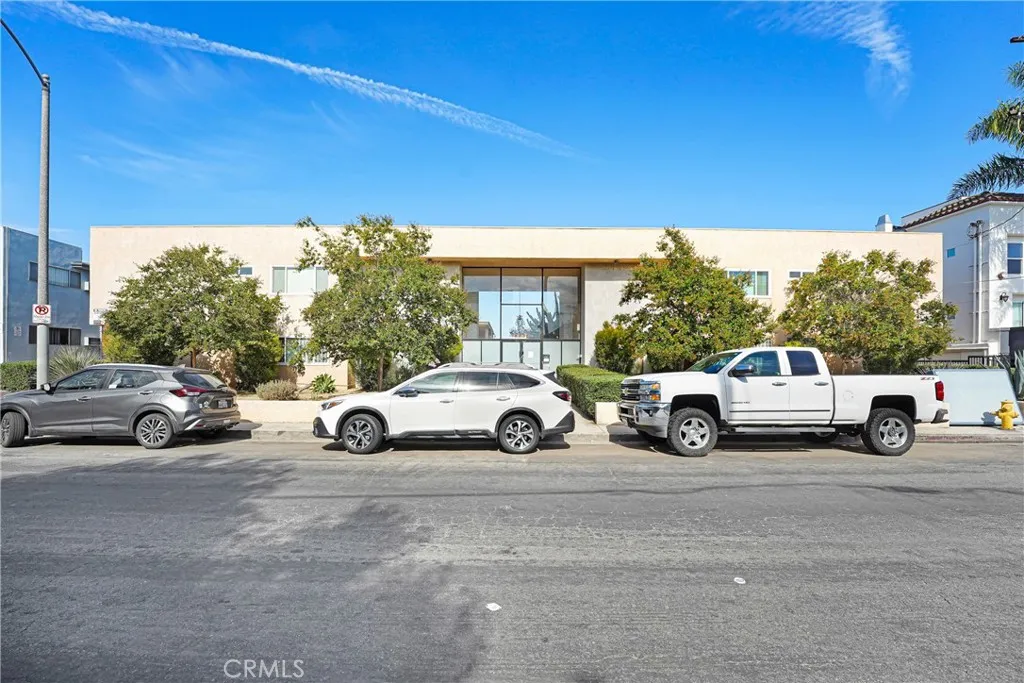 Valley Village, CA 91607