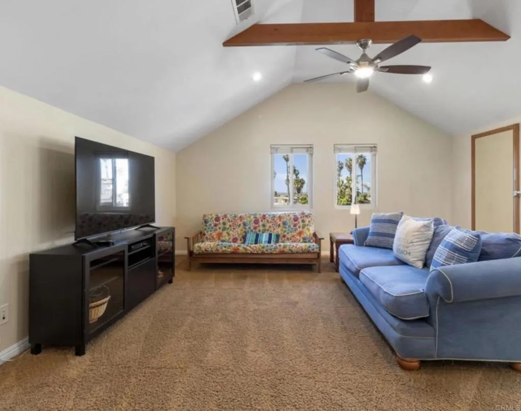 https://cdn.realtyfeed.com/cdn/127/307085732/7ad8a1ab8ca17d0ca787d3593f996234.webp