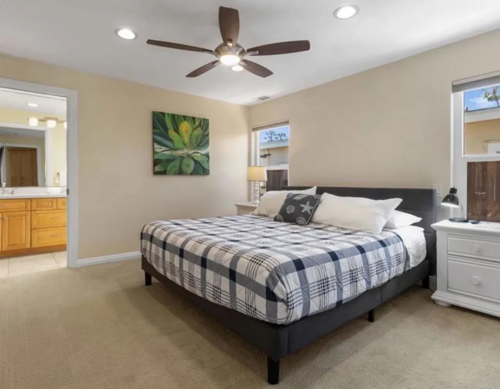 https://cdn.realtyfeed.com/cdn/127/307085732/8b6946f06328241785302874d3523fc6.webp