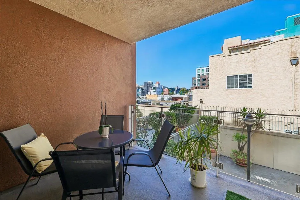 https://cdn.realtyfeed.com/cdn/127/307085748/0ad27ef8139fc3633ab0c5175c20b4ca.webp