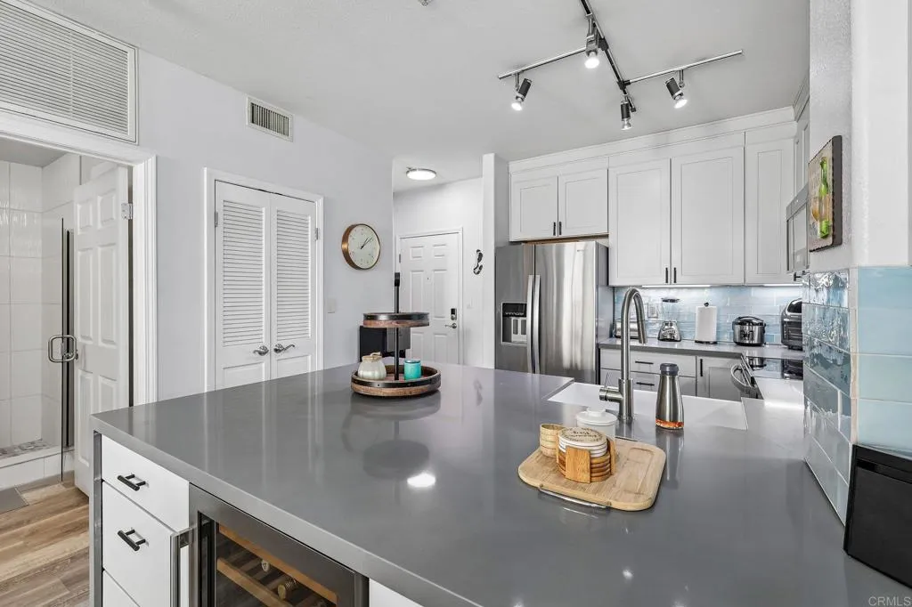 https://cdn.realtyfeed.com/cdn/127/307085748/213c8f4b40215949ad5b90df885b4fcb.webp
