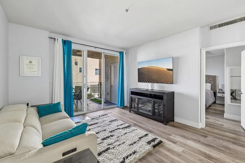 https://cdn.realtyfeed.com/cdn/127/307085748/6169b923dbb7ea3962efe4a86a20c5bc.webp