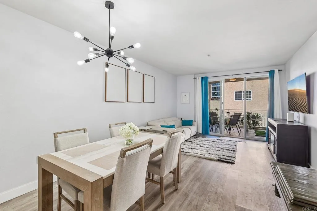 https://cdn.realtyfeed.com/cdn/127/307085748/a383c0829bef92cec4bee146fff894b2.webp