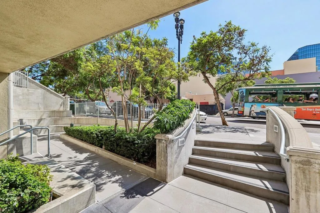 https://cdn.realtyfeed.com/cdn/127/307085748/adfc77d3b7856fc0bc4df68cbac4ff5a.webp