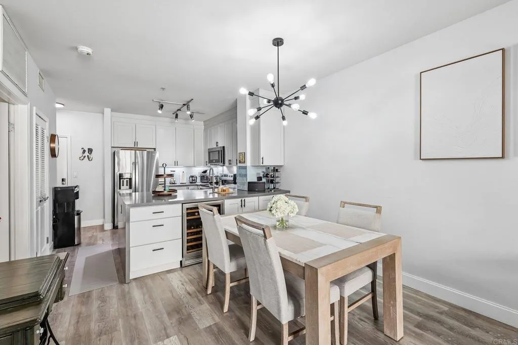 https://cdn.realtyfeed.com/cdn/127/307085748/c60a08e325c3af9e19447a3201e9d720.webp