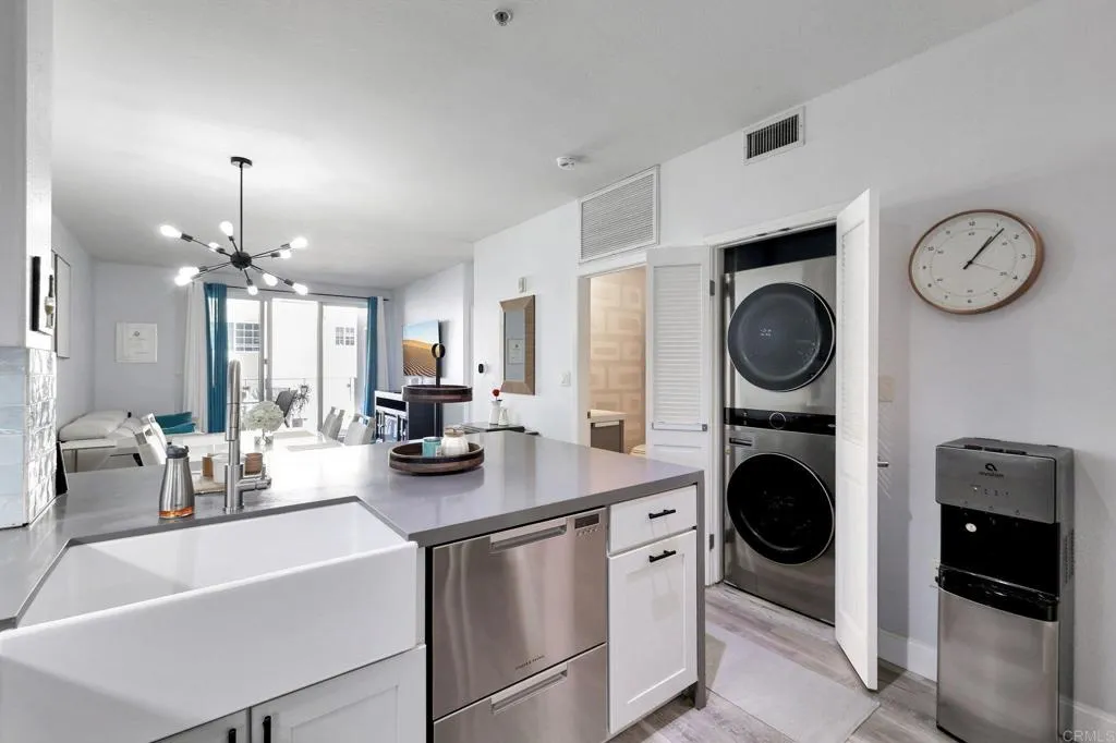 https://cdn.realtyfeed.com/cdn/127/307085748/f808a627c262d105a1bf3b3da2b66d42.webp