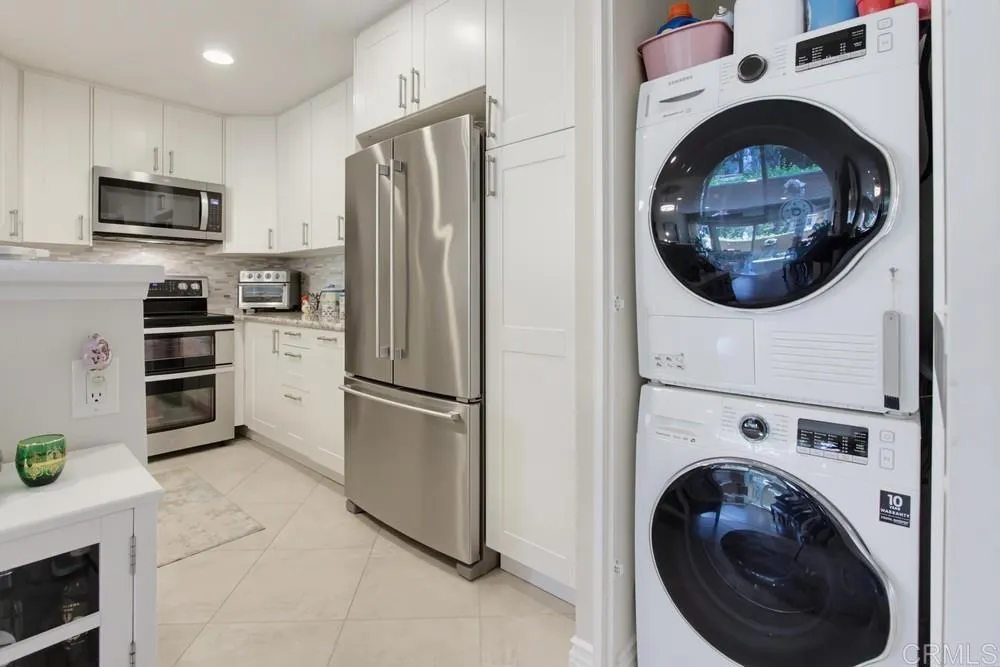 https://cdn.realtyfeed.com/cdn/127/307085764/580cf020f8a8e031e0f7f3b3ecaa46f5.webp