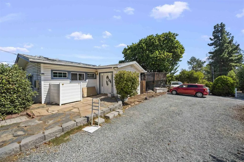 https://cdn.realtyfeed.com/cdn/127/307085770/989e5c72d27c13e7c959102b2a17e580.webp