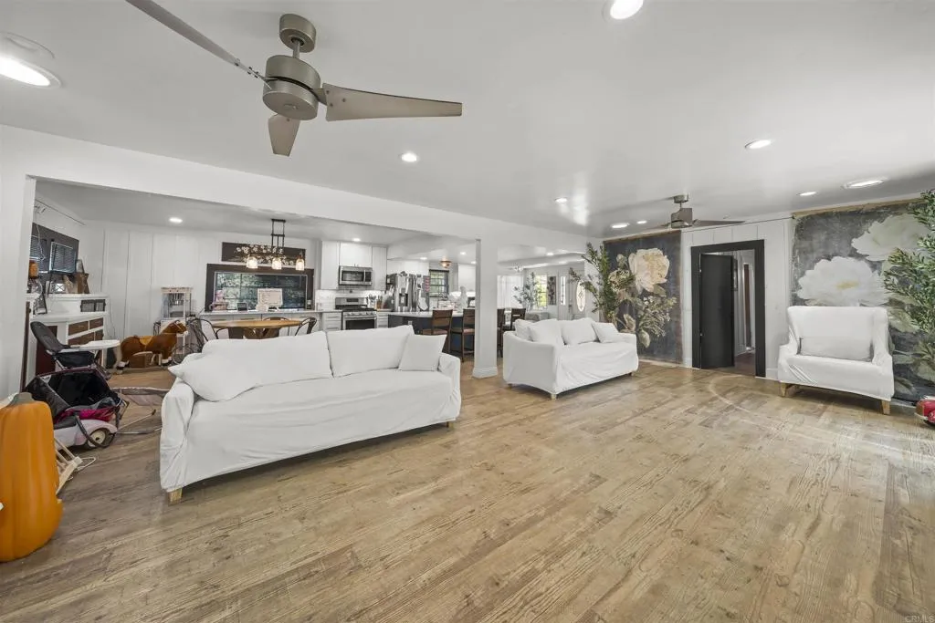 https://cdn.realtyfeed.com/cdn/127/307085770/f6a2ab9b92329f1065c1db16d137b09a.webp