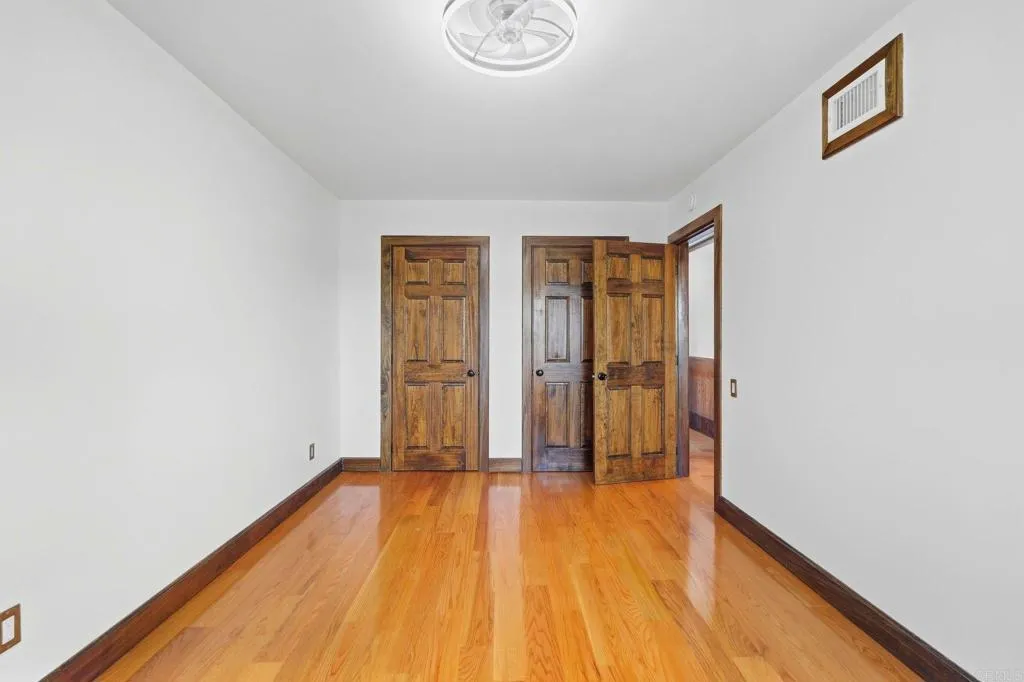 https://cdn.realtyfeed.com/cdn/127/307085791/128ace58ce547543d9b52e251b7661c5.webp