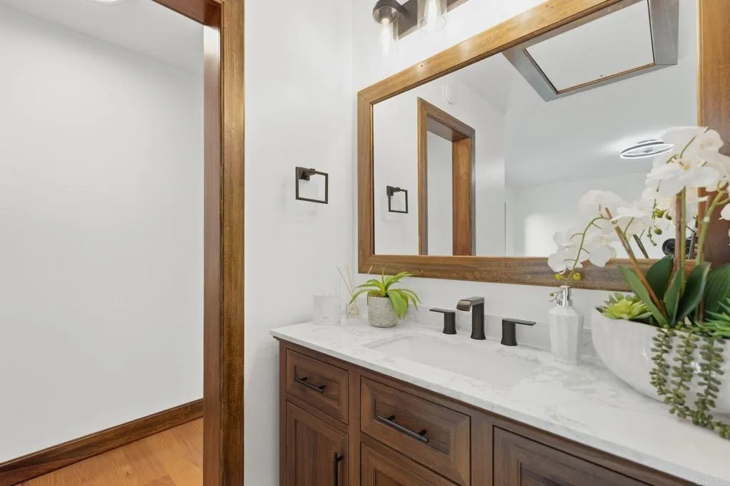 https://cdn.realtyfeed.com/cdn/127/307085791/19ee355e341de88287d44deb351d5c16.webp