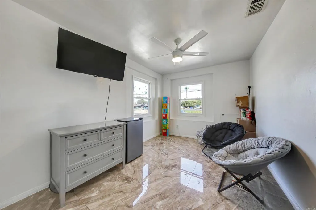 https://cdn.realtyfeed.com/cdn/127/307085843/cdf339d48939fb69b7ae8f57895b2ef3.webp