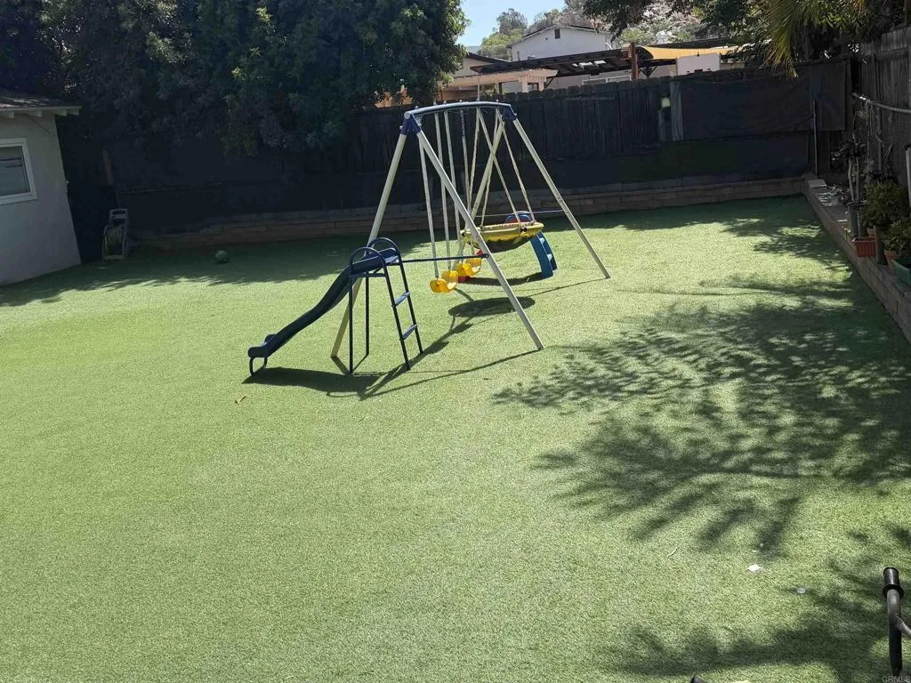 https://cdn.realtyfeed.com/cdn/127/307085843/e61ab3fb0981f9cada80f886a181d731.webp