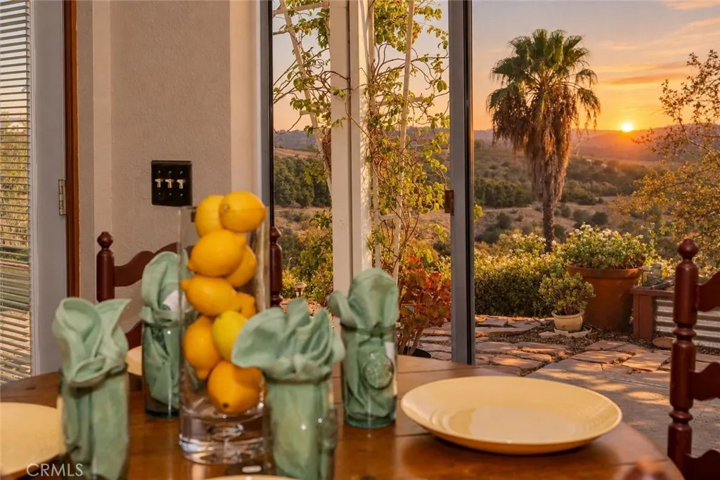 40461 Rock Mountain, Fallbrook, CA 92028 - Photo 5 of 75, Fallbrook, CA
