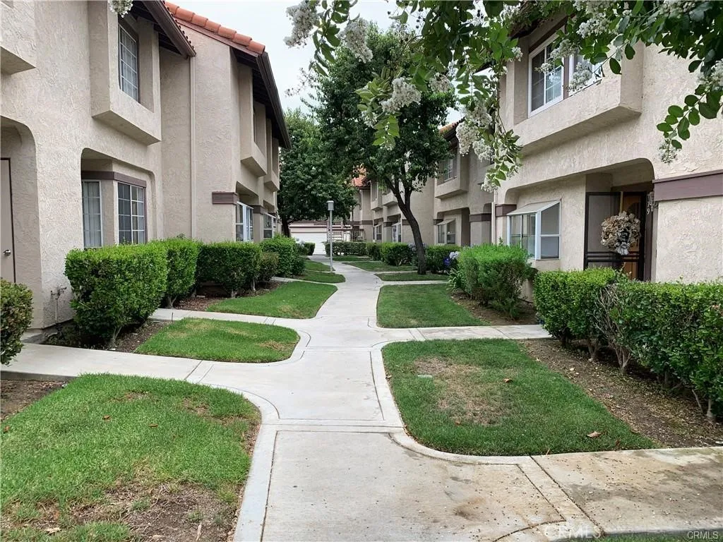 Calabasas, CA 91302