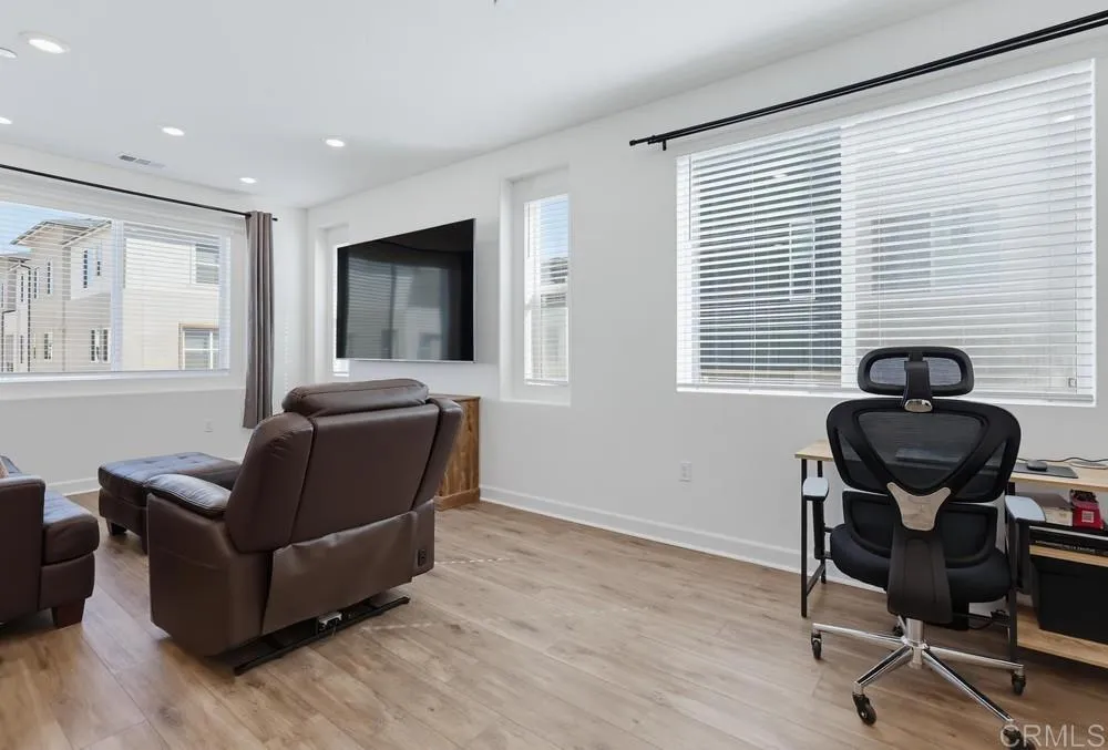 https://cdn.realtyfeed.com/cdn/127/307085906/552be37e5ec829797482618291b60f5d.webp