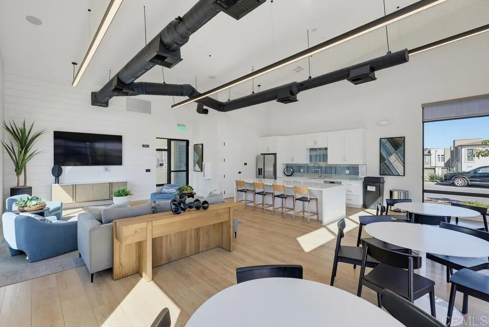 https://cdn.realtyfeed.com/cdn/127/307085906/795dcb91f799b16a9856b60f5ab351e7.webp