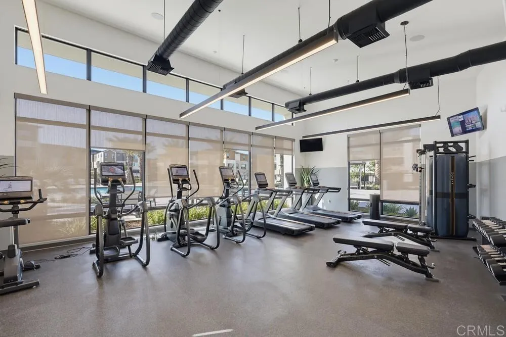 https://cdn.realtyfeed.com/cdn/127/307085906/86cf575b4aca0c994471316b69d87043.webp