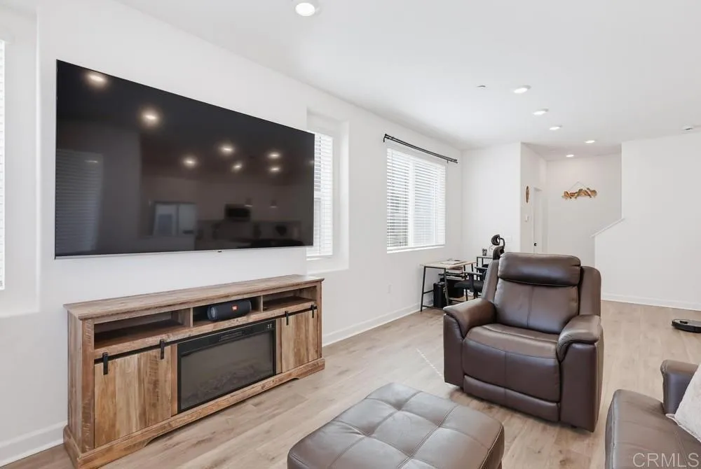https://cdn.realtyfeed.com/cdn/127/307085906/9095a28a1712ae192b6a64757cdf64c6.webp