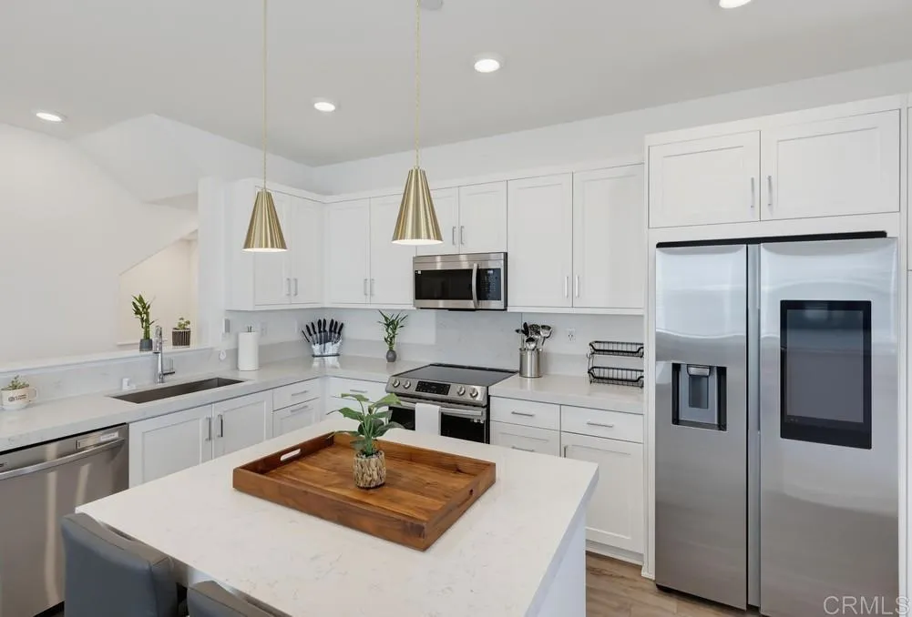 https://cdn.realtyfeed.com/cdn/127/307085906/e21bfe5c3ca40548e7fc7c8afe598977.webp