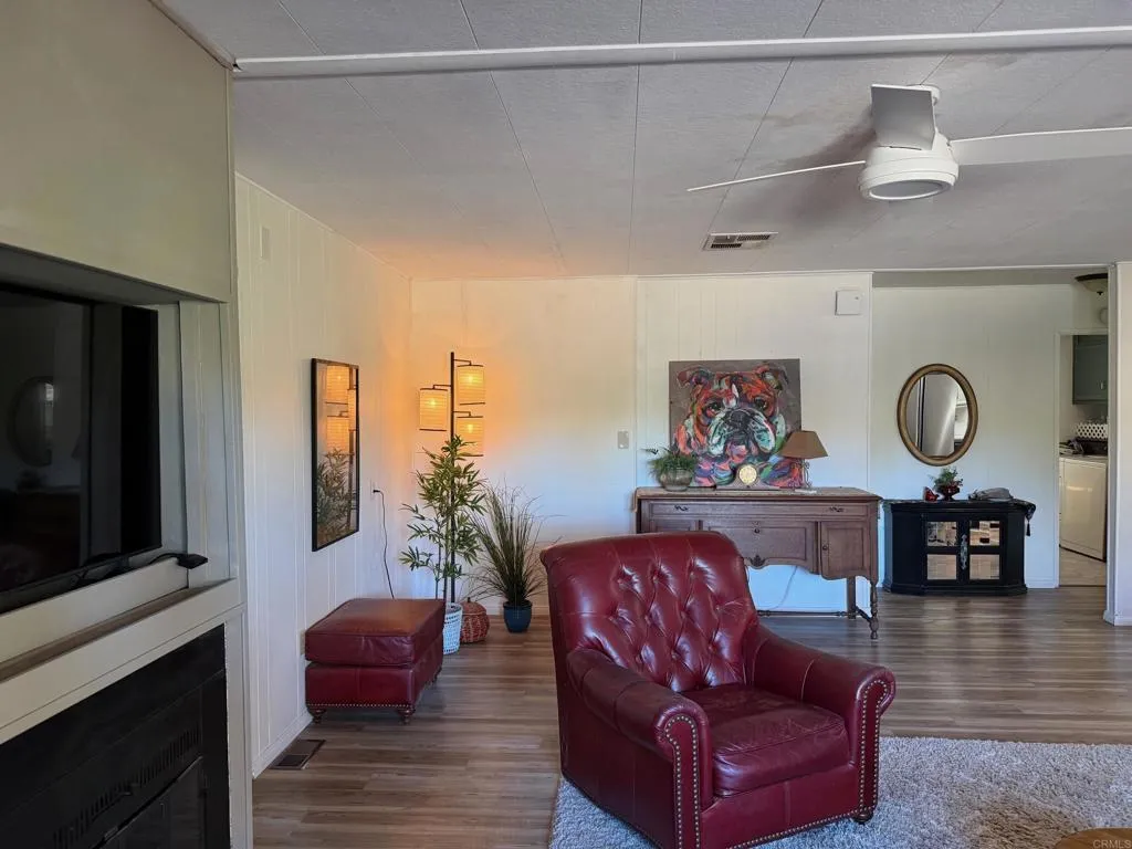 https://cdn.realtyfeed.com/cdn/127/307085930/82eca557ae7dc418b223f2d7528d8a10.webp