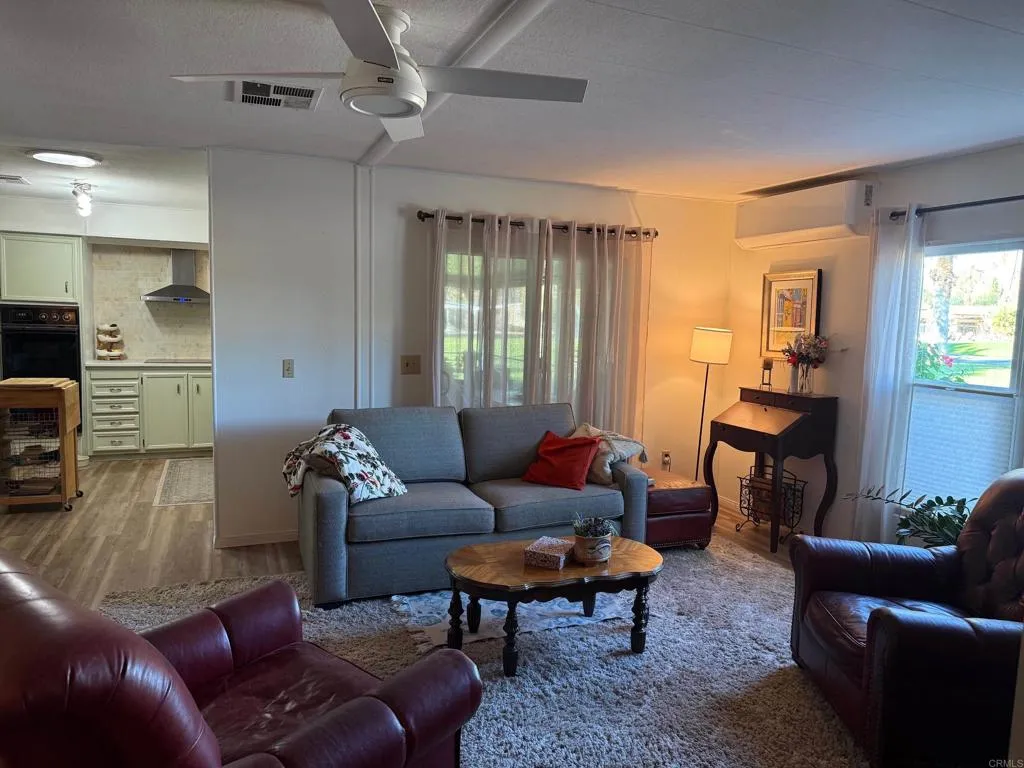 https://cdn.realtyfeed.com/cdn/127/307085930/ffc67bcbd5a2e4c2ca3e89f41e603257.webp