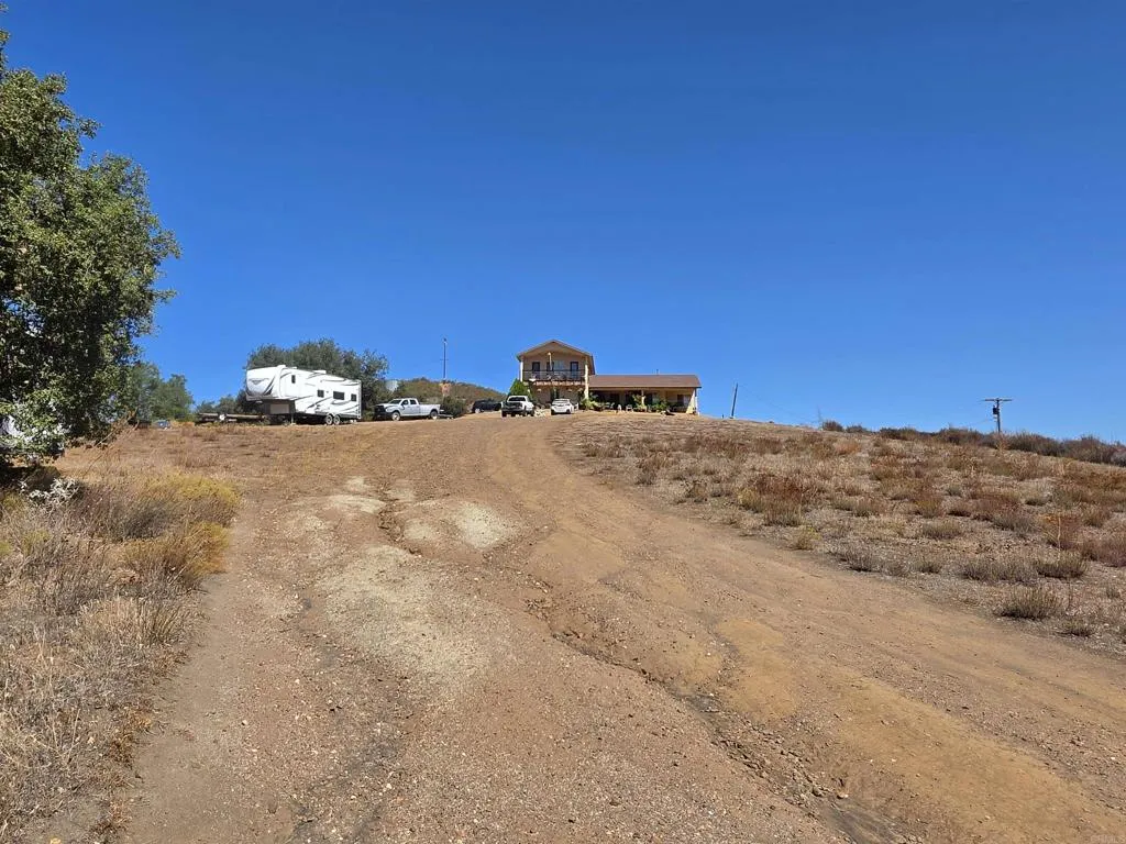 27828 Golden Eagle Road, Ramona, CA 92065 - Photo 5 of 9, Ramona, CA