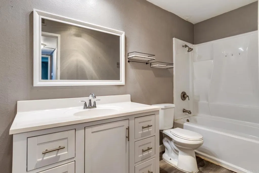 https://cdn.realtyfeed.com/cdn/127/307085976/af01eb3cdc500dea97e35831f9e019cb.webp