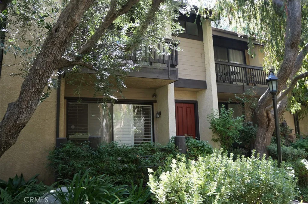 Woodland Hills, CA 91367