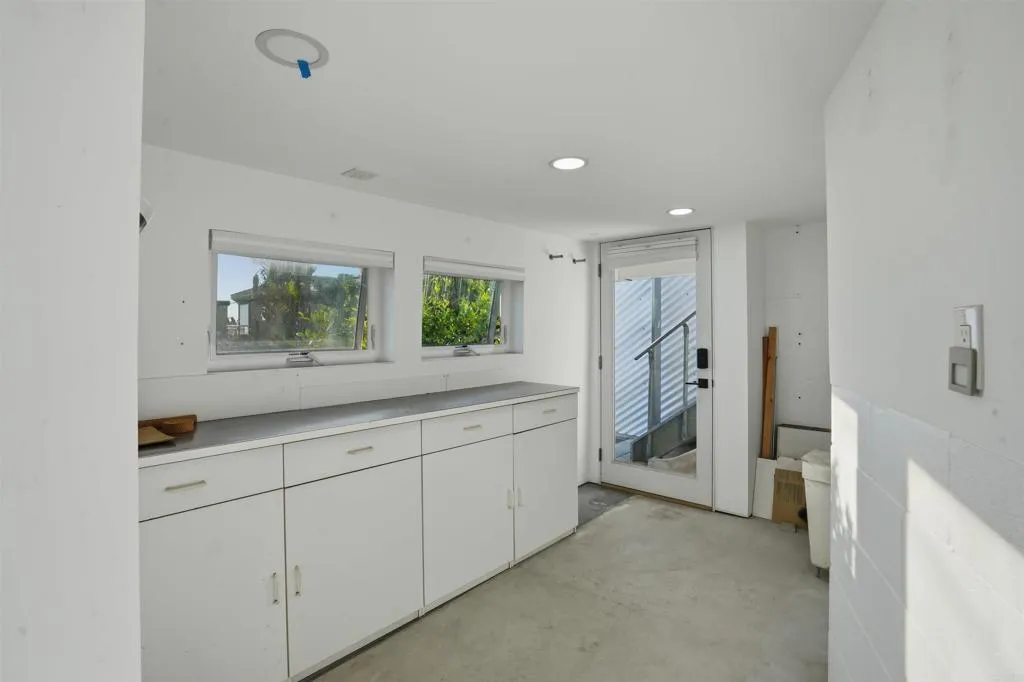 https://cdn.realtyfeed.com/cdn/127/307086073/0336a3ac10b90db9409b8c725acf349e.webp
