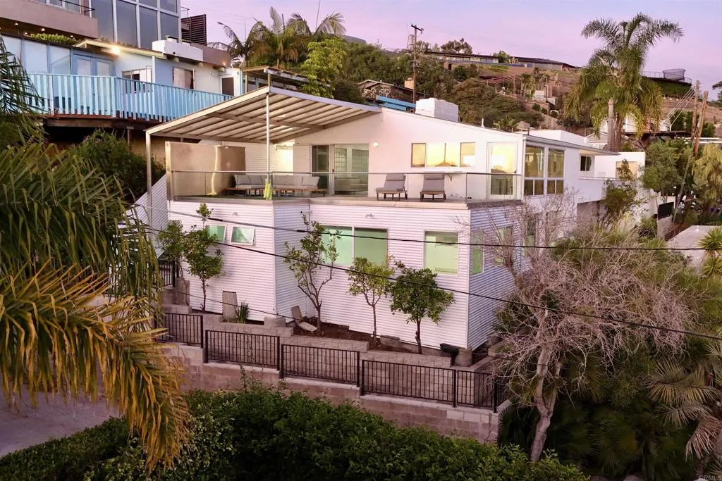 https://cdn.realtyfeed.com/cdn/127/307086073/4645f856561849967b587879974db60f.webp