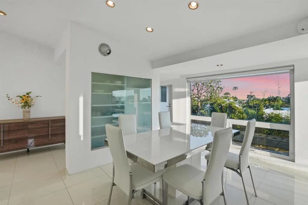 https://cdn.realtyfeed.com/cdn/127/307086073/c5d7b95333e78e9733b7069fd03a145f.webp