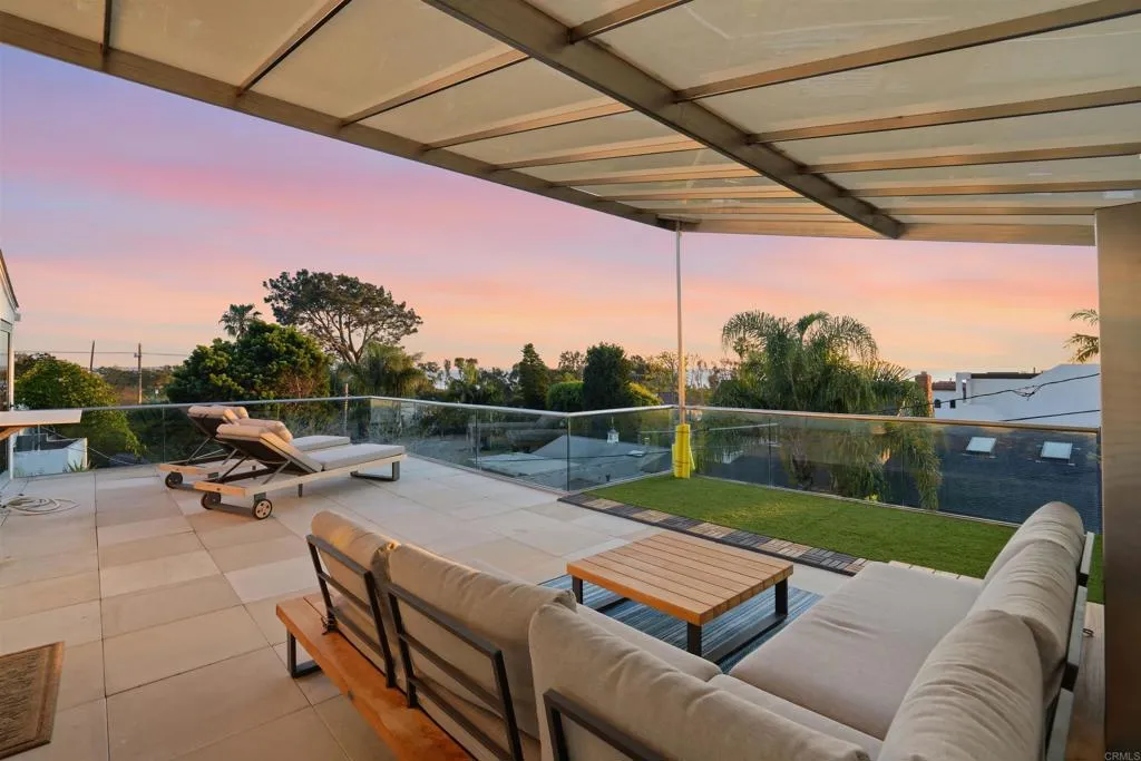 https://cdn.realtyfeed.com/cdn/127/307086073/d6b7d6e506eedc444fba60085c71c6a1.webp