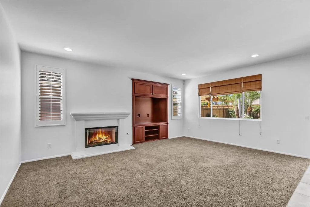 https://cdn.realtyfeed.com/cdn/127/307086101/2a3eff8ddbb9dab2319e369b967cab6e.webp