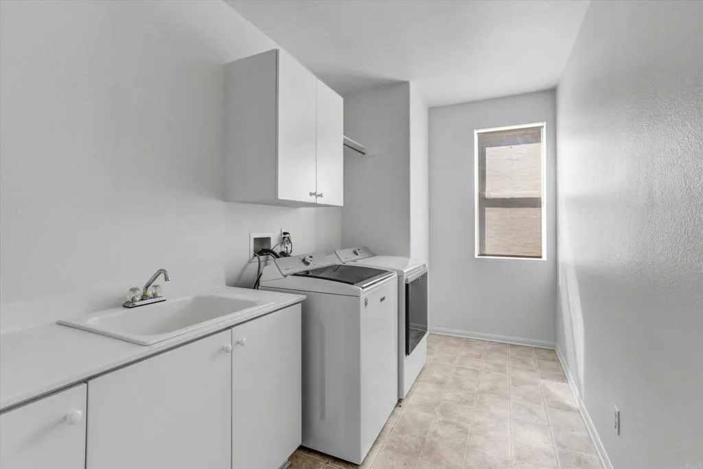 https://cdn.realtyfeed.com/cdn/127/307086101/c1e6186909e5f2740c7f5d92f3bc6bf9.webp