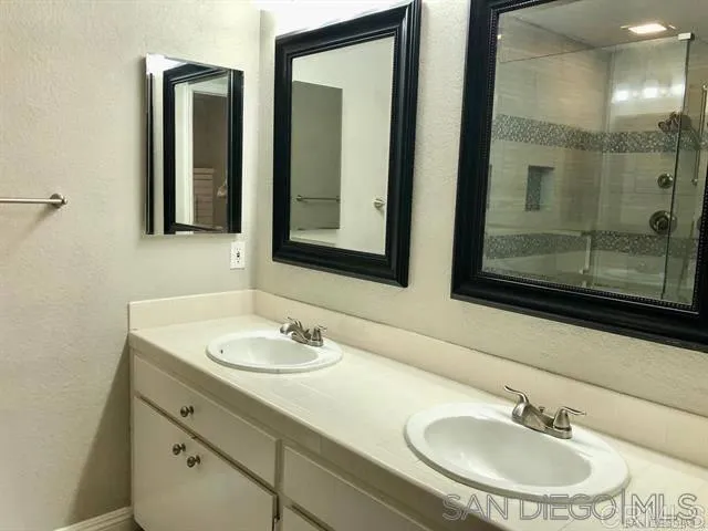 https://cdn.realtyfeed.com/cdn/127/307086111/d1b1ad4a4f81122cda94a794a3c3d28f.webp