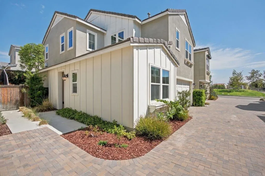 991 Camino Aldea, Chula Vista, CA 91913 - Photo 3 of 41, Chula Vista, CA