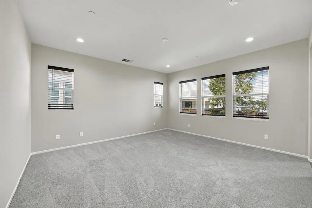 https://cdn.realtyfeed.com/cdn/127/307086113/3439bb22d54a50c0aba3a8e31f92e94a.webp