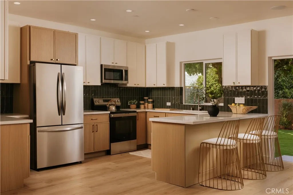 Winnetka, CA 91306