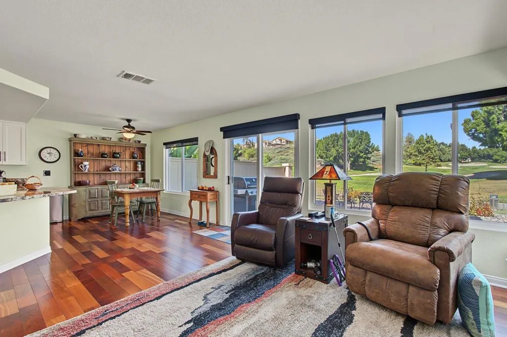 https://cdn.realtyfeed.com/cdn/127/307086151/1fbacde6f65c5a758defb06f68826e19.webp